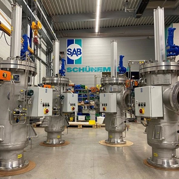 Four F451 filter in storehouse, SAB-Bremen logo on backwall